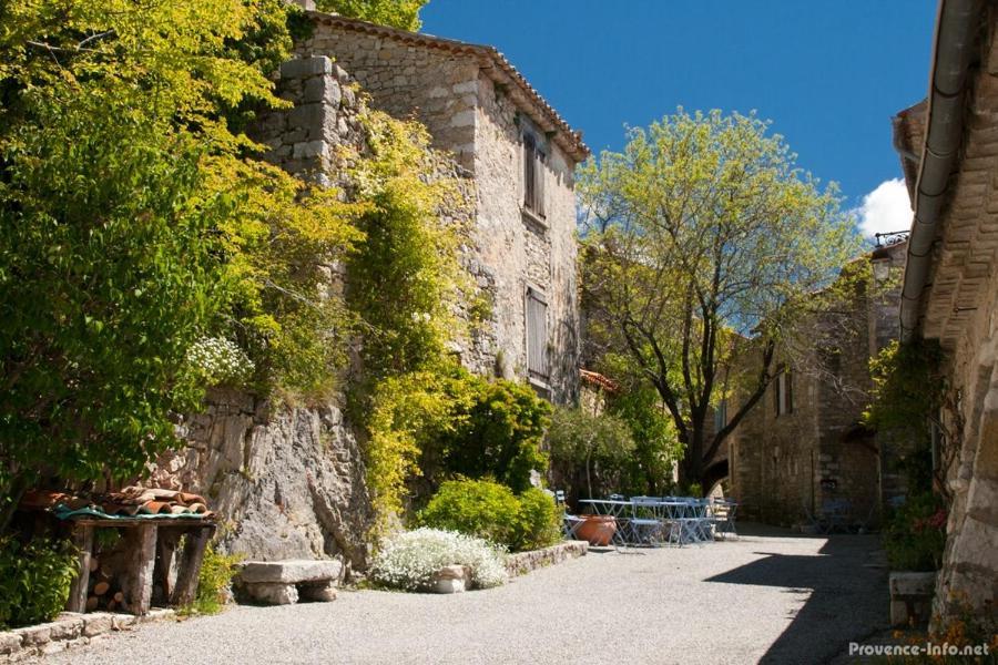 La Calade Hotel Bargème Buitenkant foto